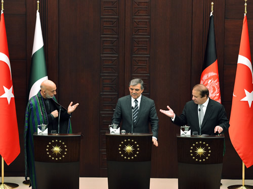 “Bu Zirve Toplantıları, Türkiye ile Asya’nın Ortasındaki Afganistan ve Pakistan’ın İş Birliğini Geliştiriyor”